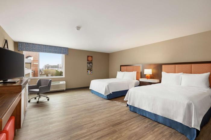 hampton inn indianapolis downtown iupui