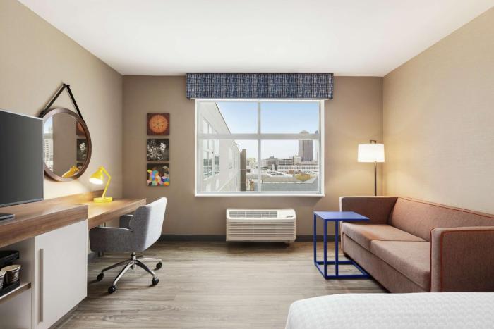 hampton inn indianapolis downtown iupui