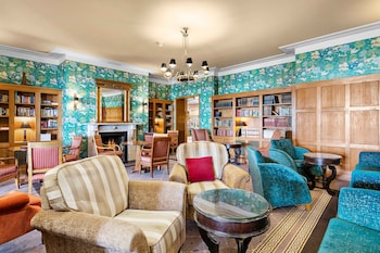 The Grand Hotel,,4 star