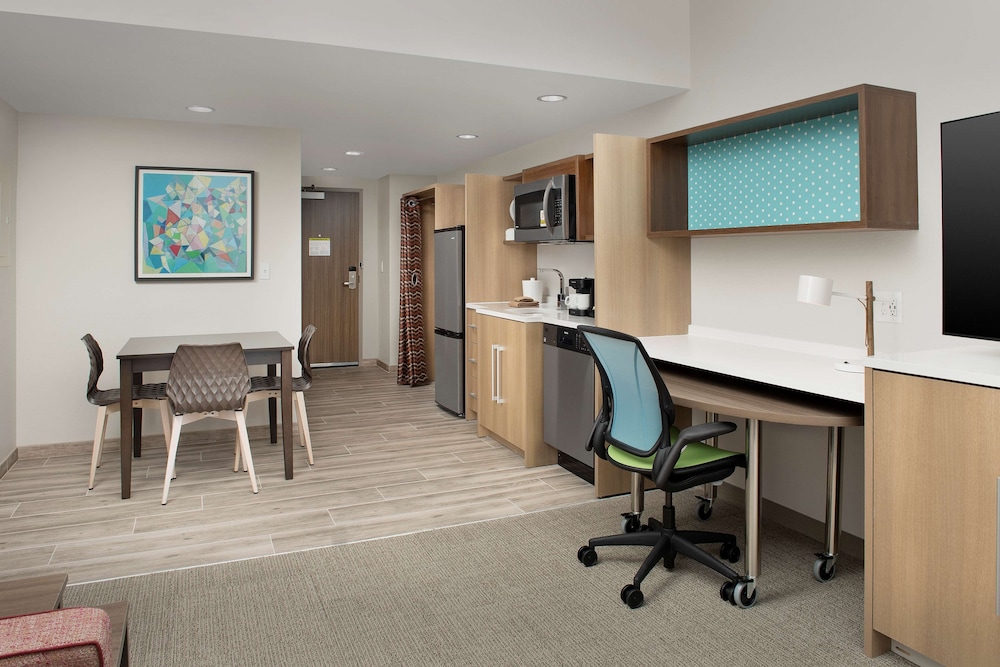 home2 suites by hilton fort myers airport