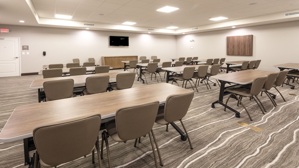 staybridge suites southgate detroit area an ihg hotel