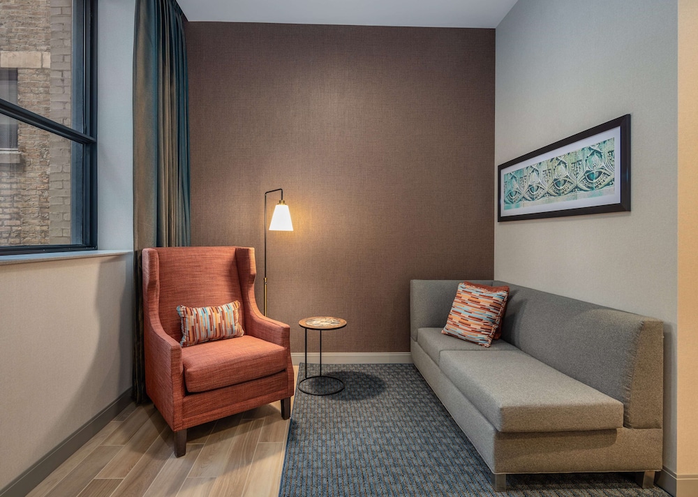 hilton garden inn chicago central loop