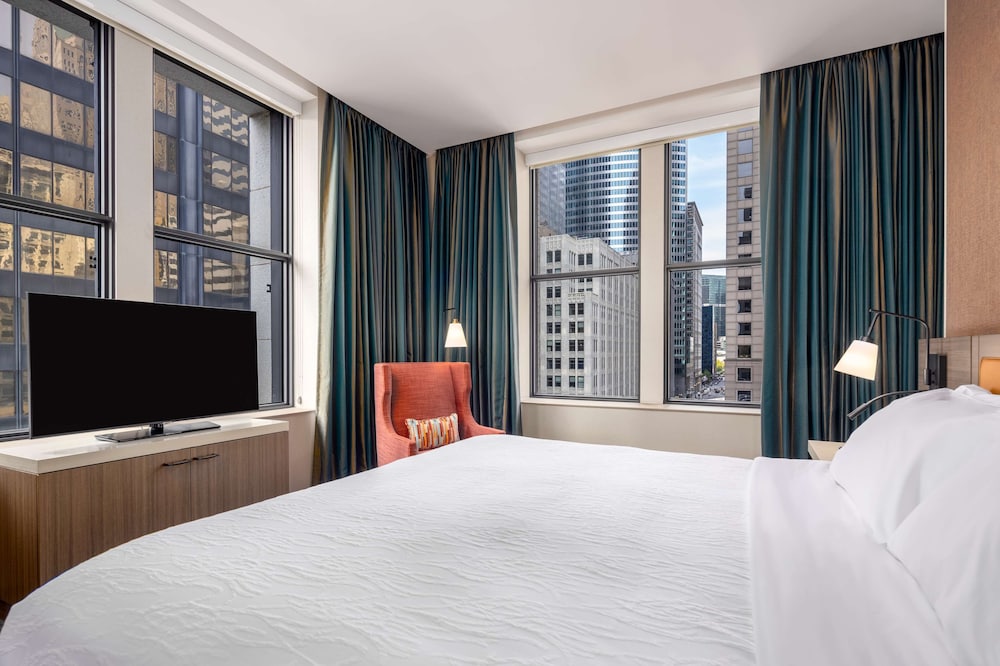 hilton garden inn chicago central loop