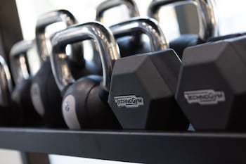 hampton by hilton ashford international