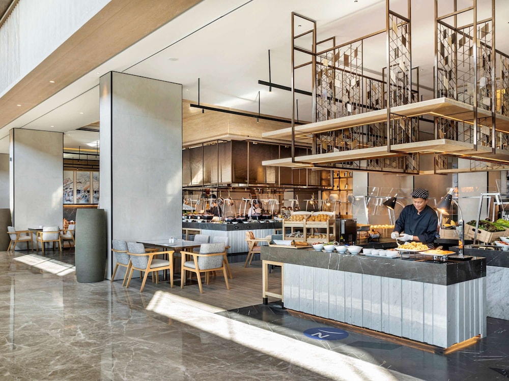 novotel bangkok future park rangsit