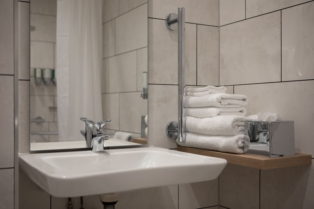 hampton by hilton york piccadilly