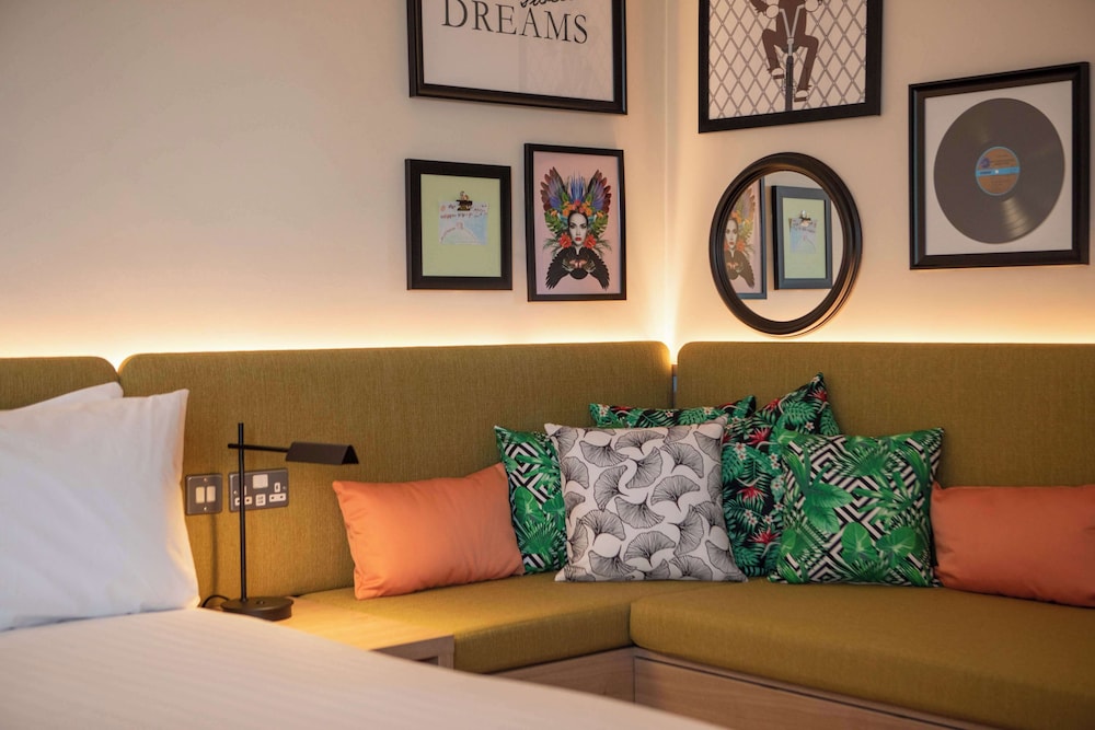 hampton by hilton york piccadilly