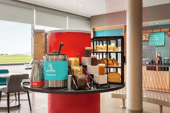 avid hotels melbourne viera an ihg hotel