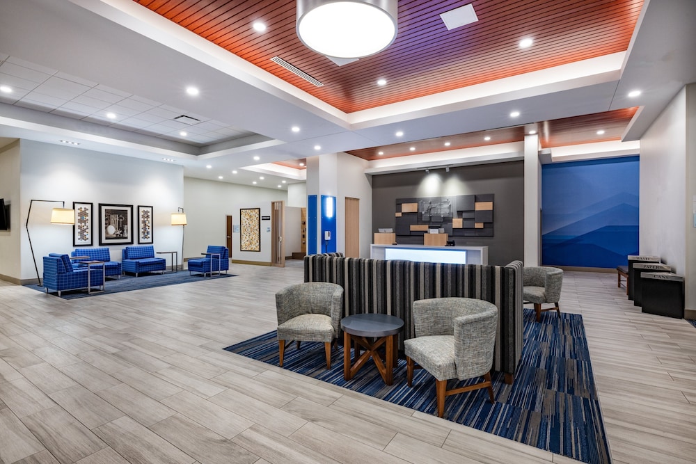 holiday inn express and suites lincoln downtown