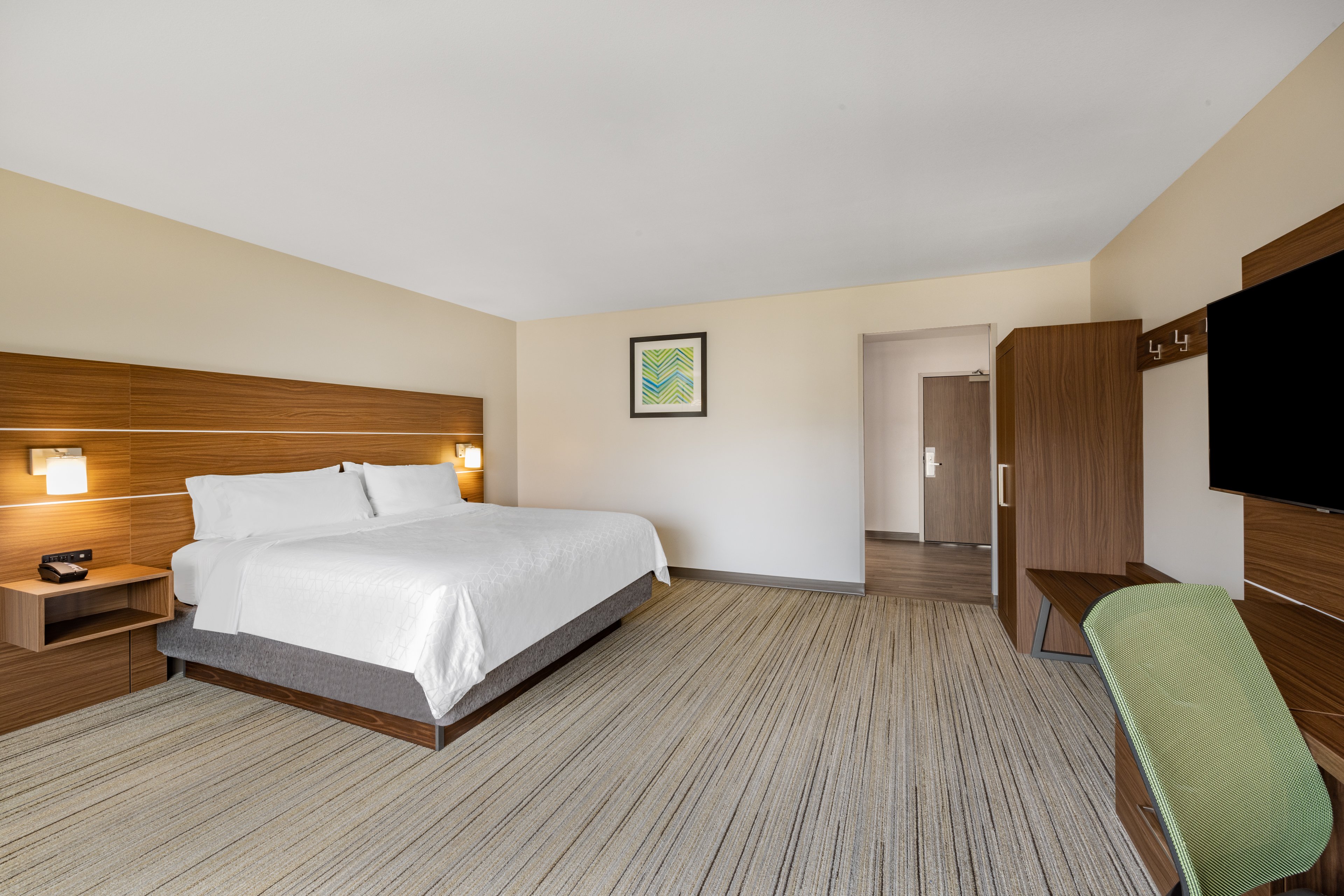 holiday inn express and suites lincoln downtown