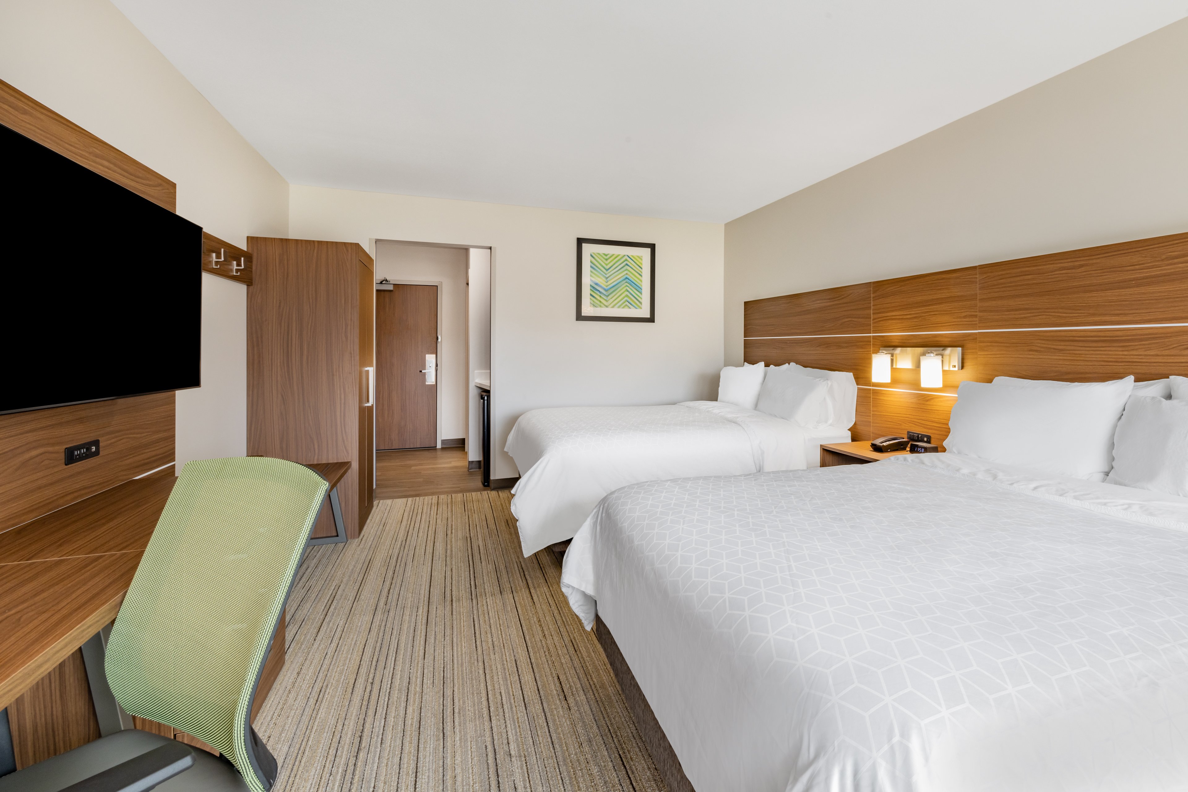 holiday inn express and suites lincoln downtown