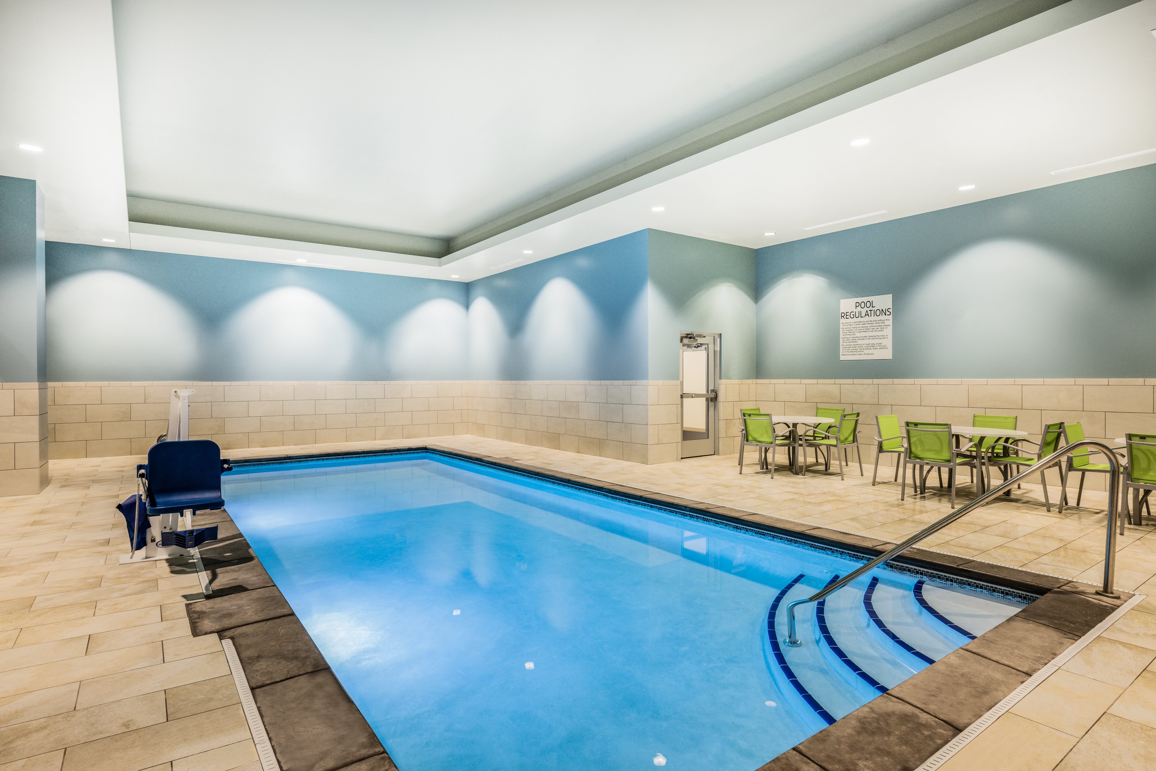 holiday inn express and suites lincoln downtown