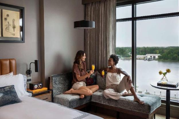 thompson savannah by hyatt
