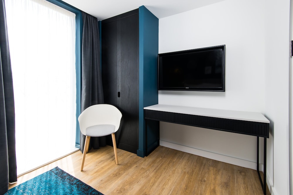 staybridge suites cardiff an ihg hotel