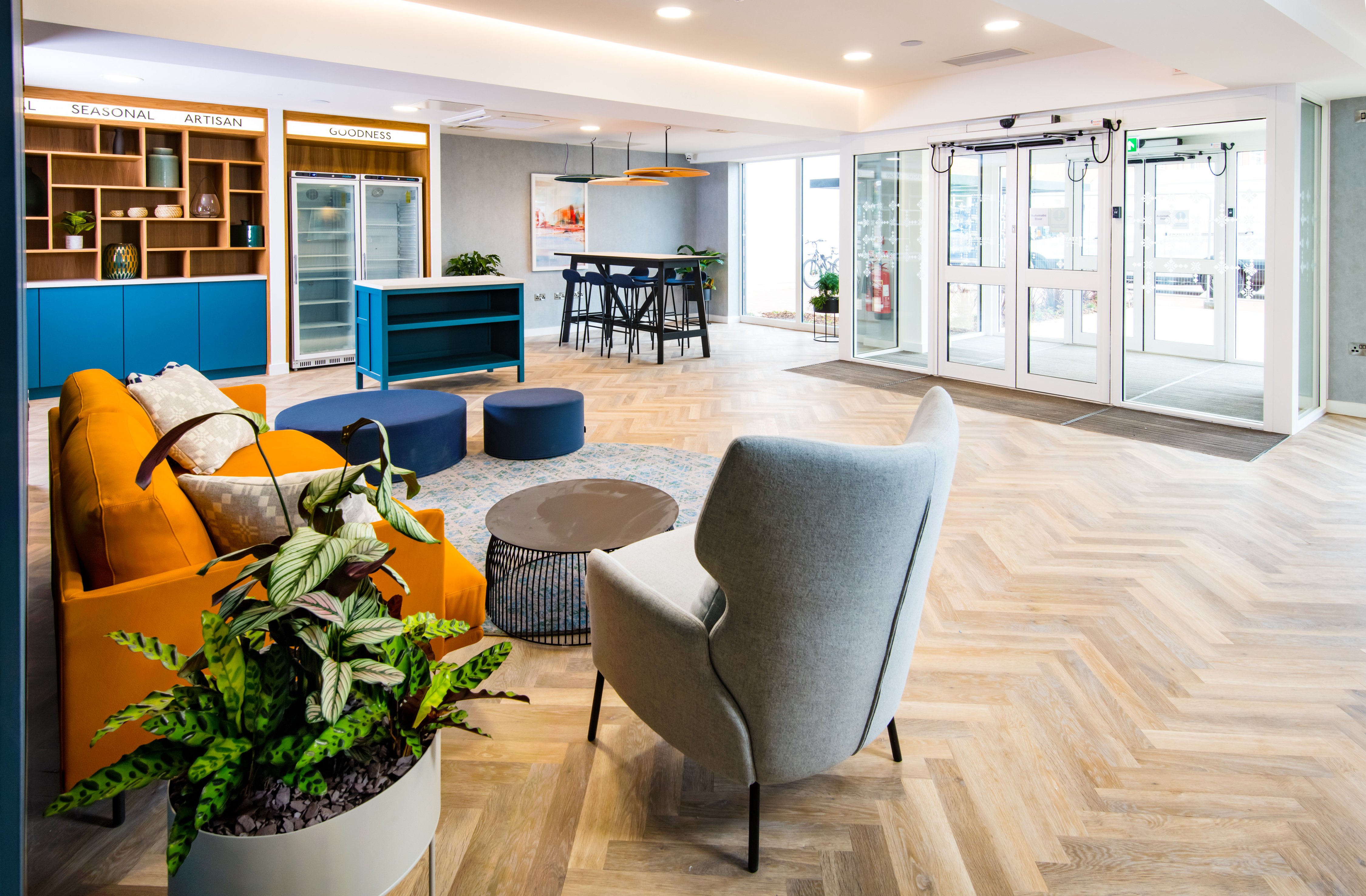 staybridge suites cardiff an ihg hotel