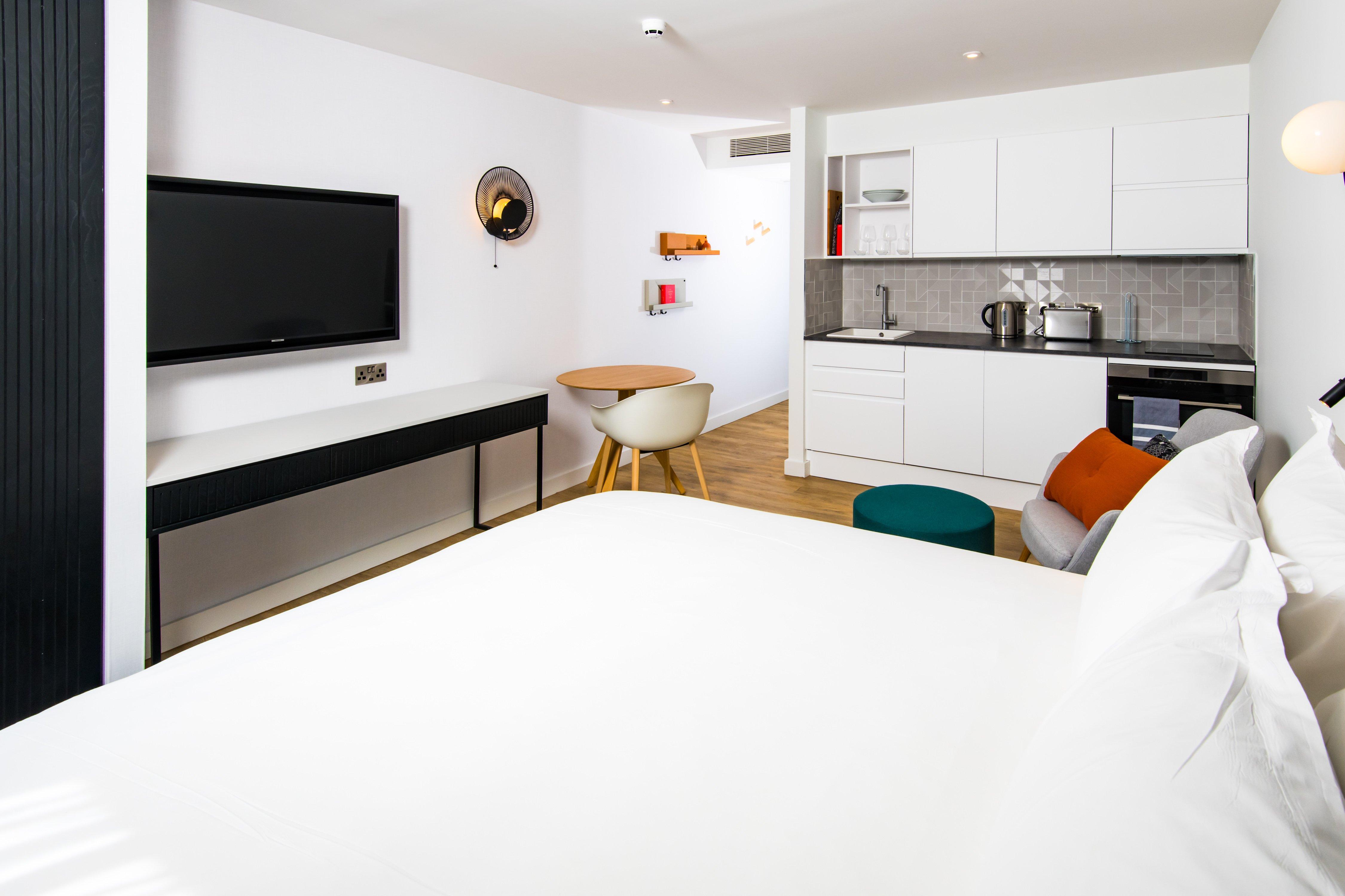 staybridge suites cardiff an ihg hotel