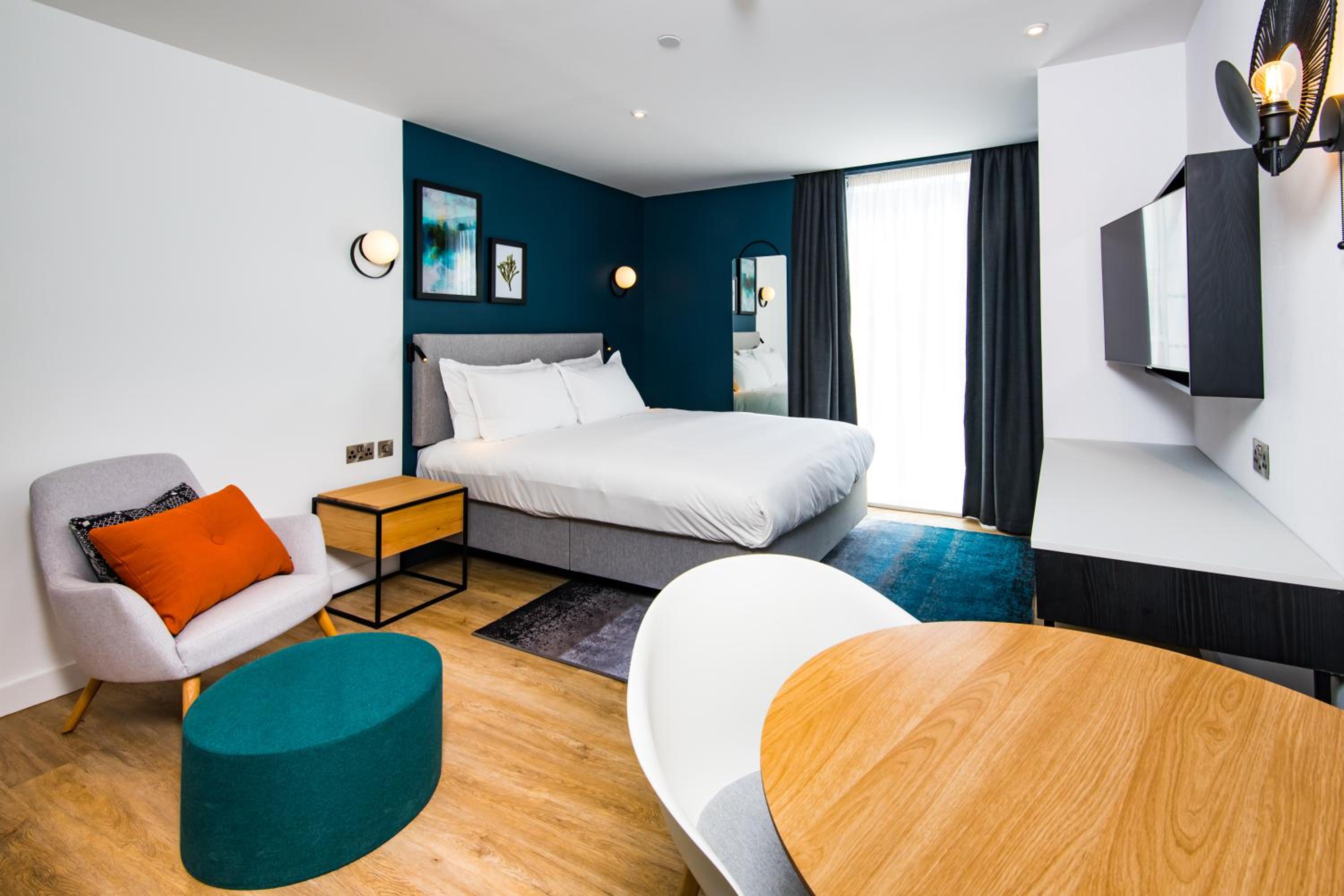 staybridge suites cardiff an ihg hotel