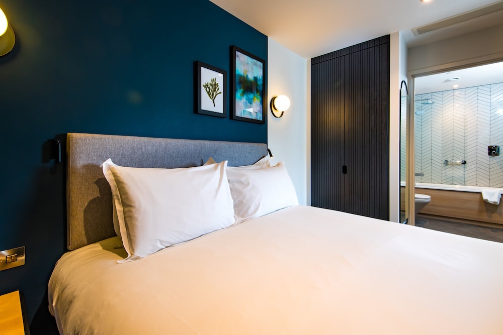 staybridge suites cardiff an ihg hotel