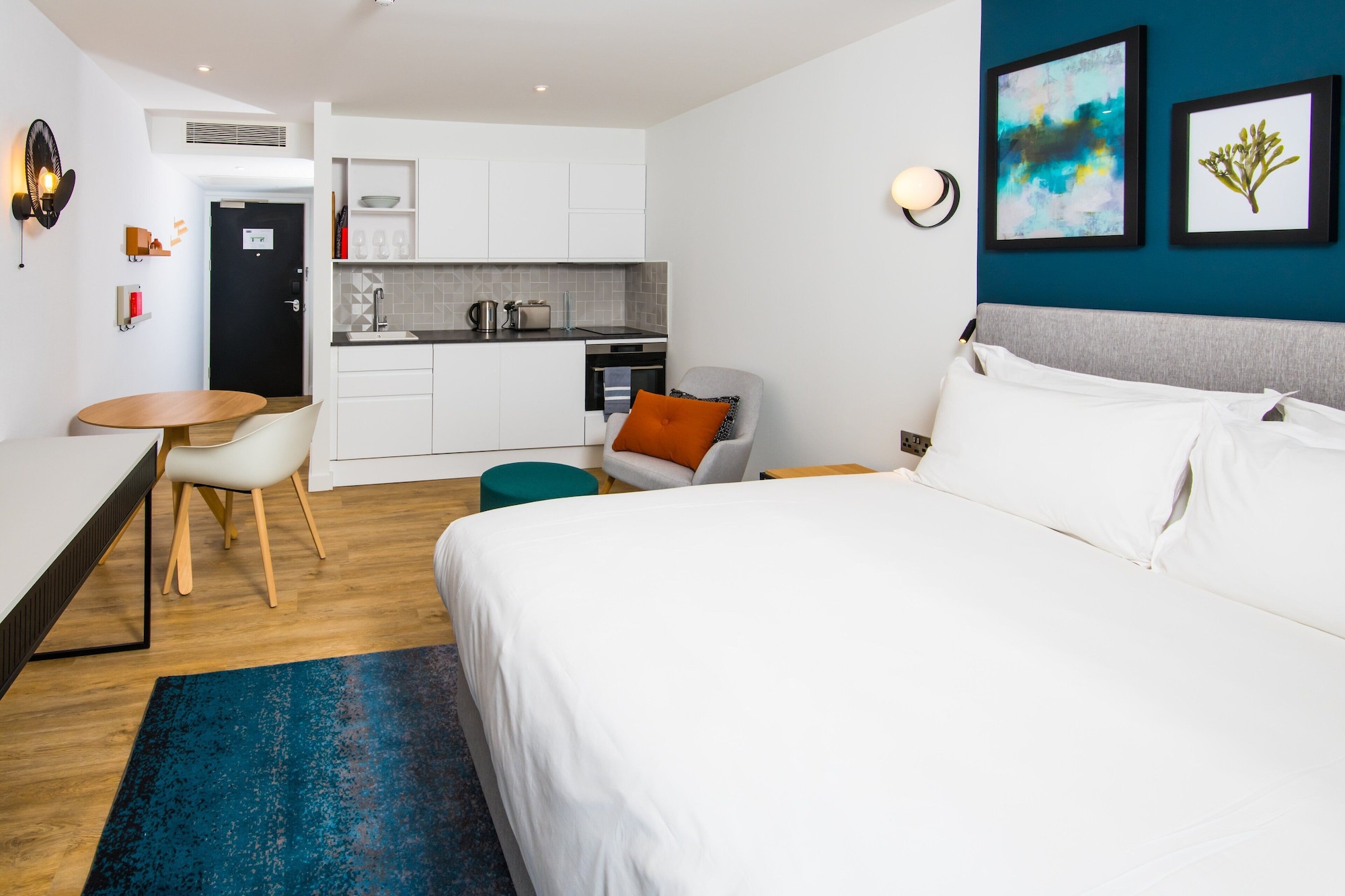 staybridge suites cardiff an ihg hotel