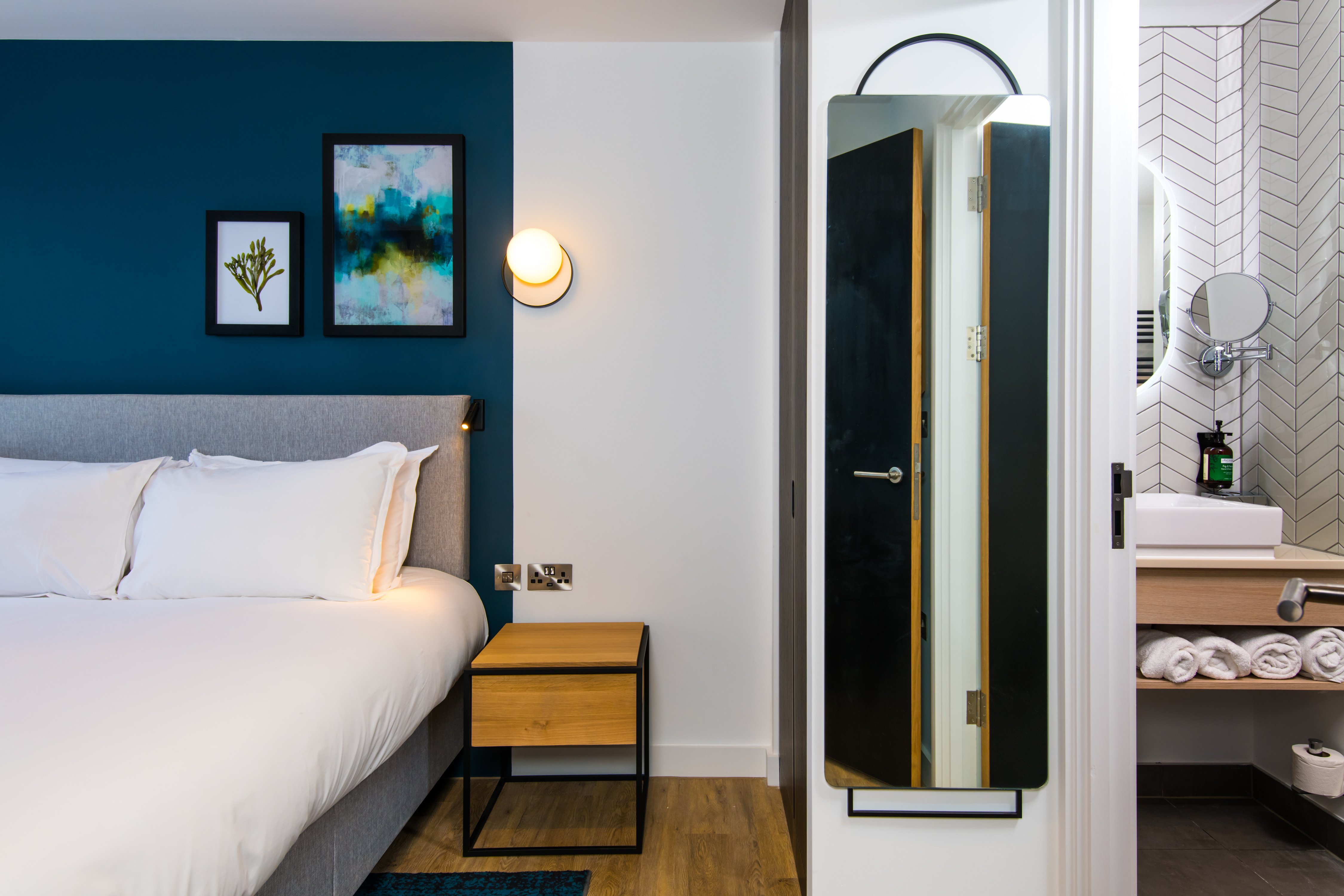 staybridge suites cardiff an ihg hotel