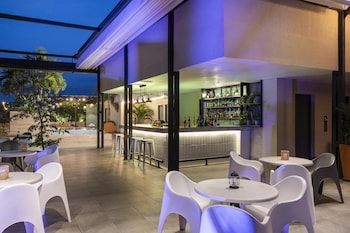 hilton garden inn cali ciudad jardin