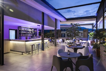 hilton garden inn cali ciudad jardin