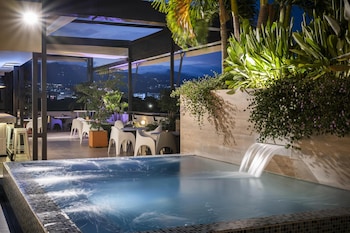 hilton garden inn cali ciudad jardin