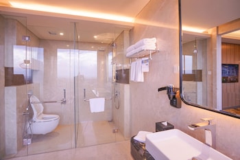 grand mercure malang mirama