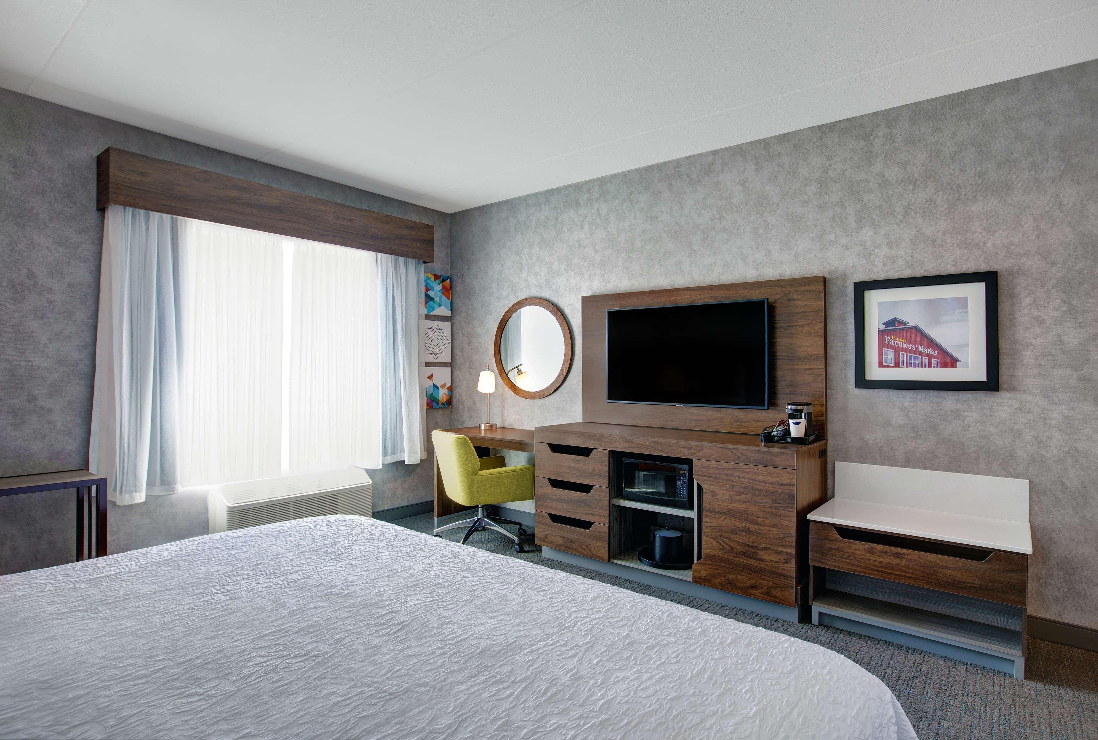 hampton inn and suites by hilton waterloo st jacobs