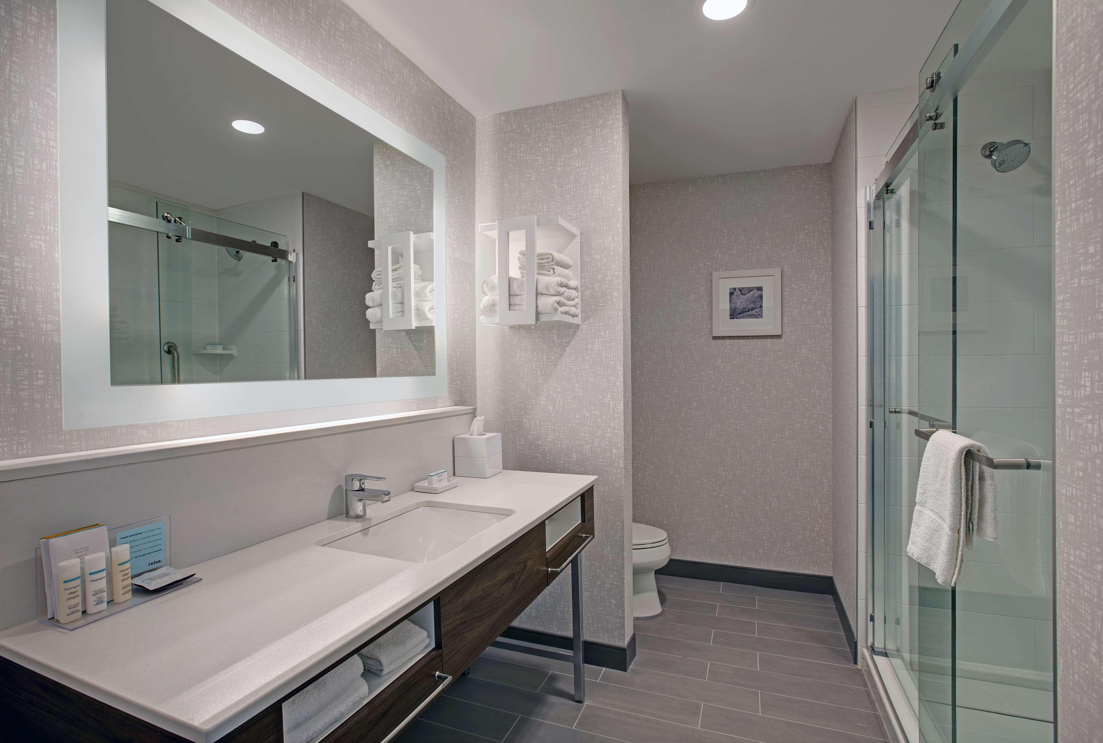hampton inn and suites by hilton waterloo st jacobs