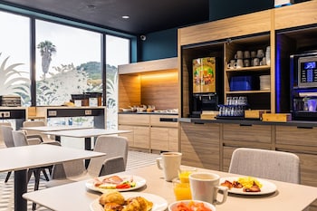 Holiday Inn Express Ajaccio, An Ihg Hotel,Ajaccio>>Acqua Doria,3 star