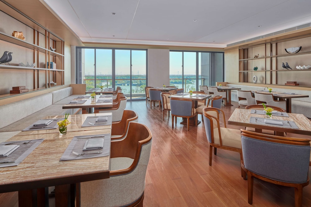 hilton shanghai fengxian