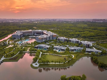 hilton shanghai fengxian