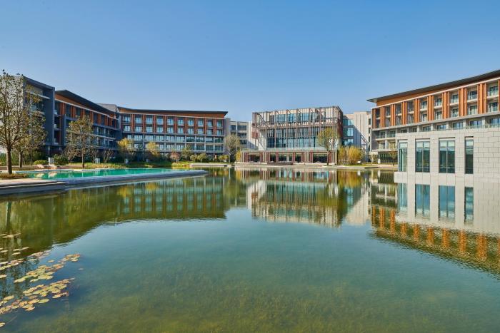 hilton shanghai fengxian