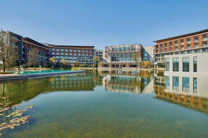 hilton shanghai fengxian