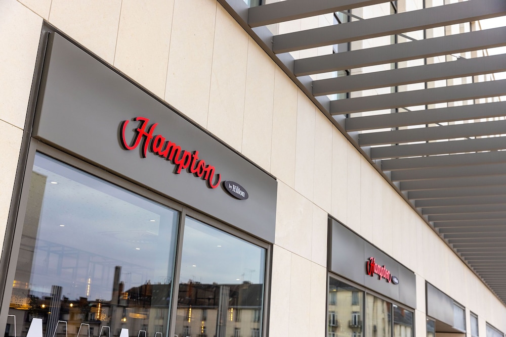 hampton by hilton tours centre