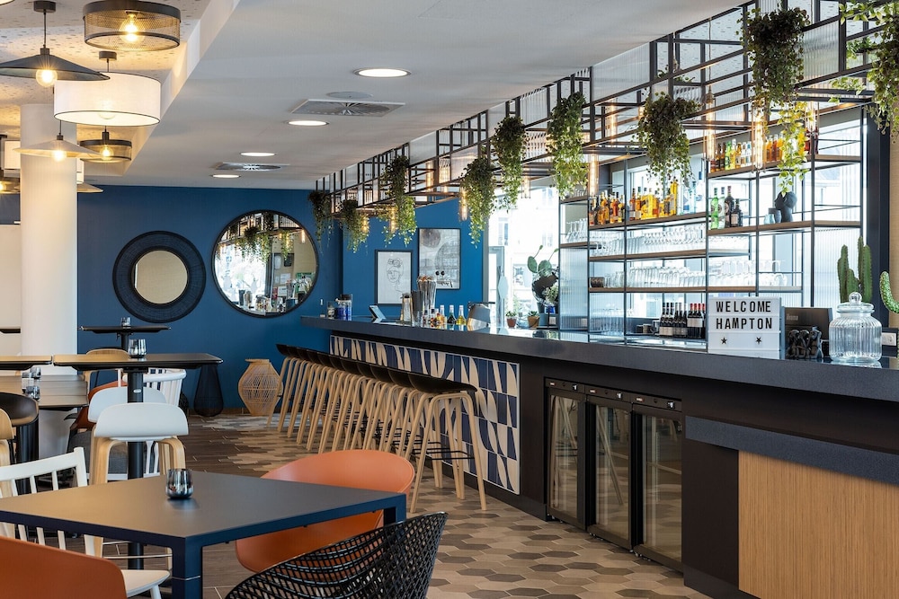 hampton by hilton tours centre