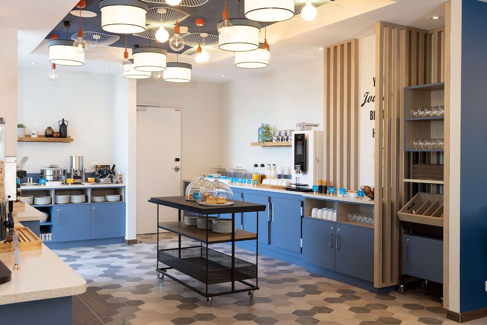 hampton by hilton tours centre