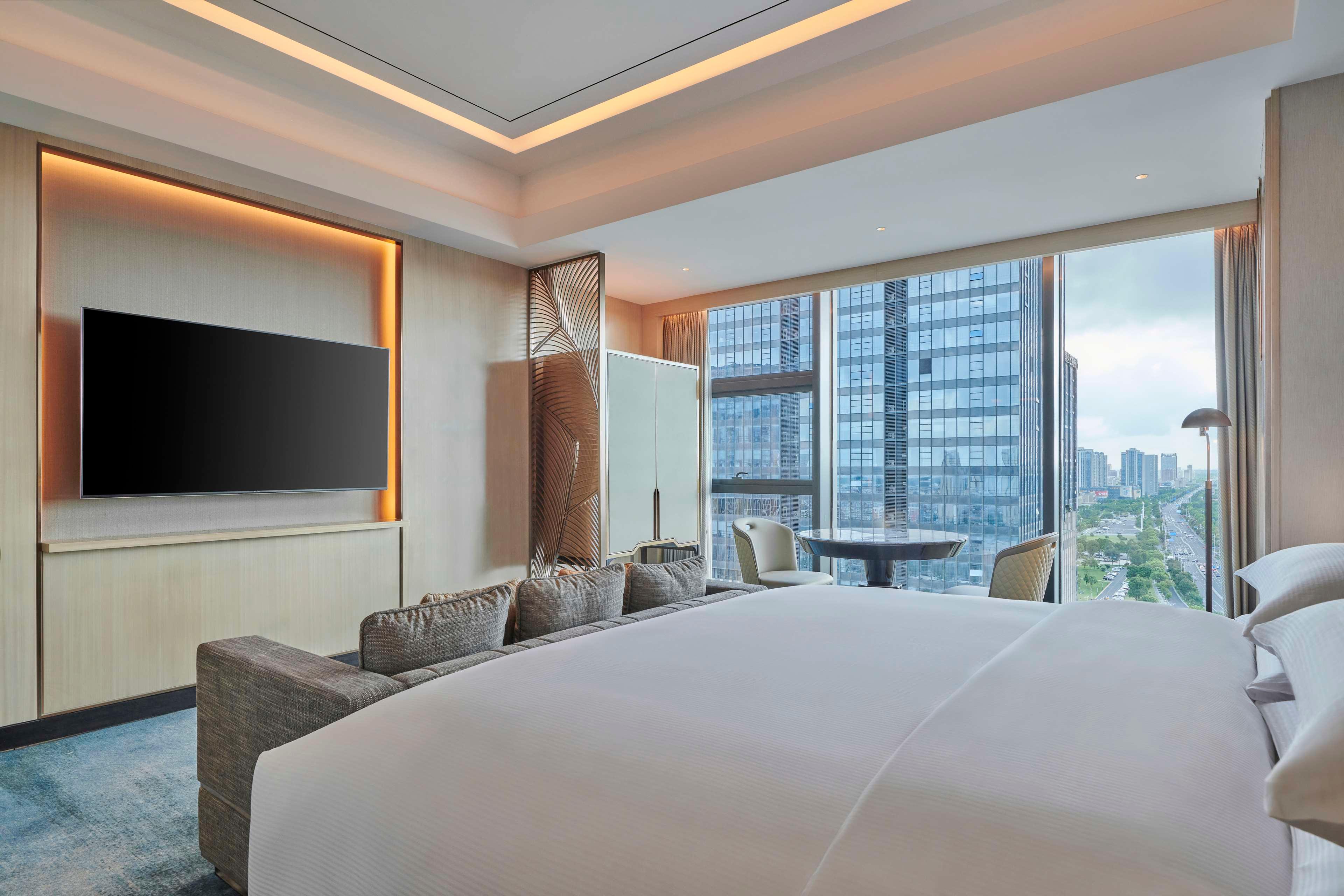 hilton yancheng