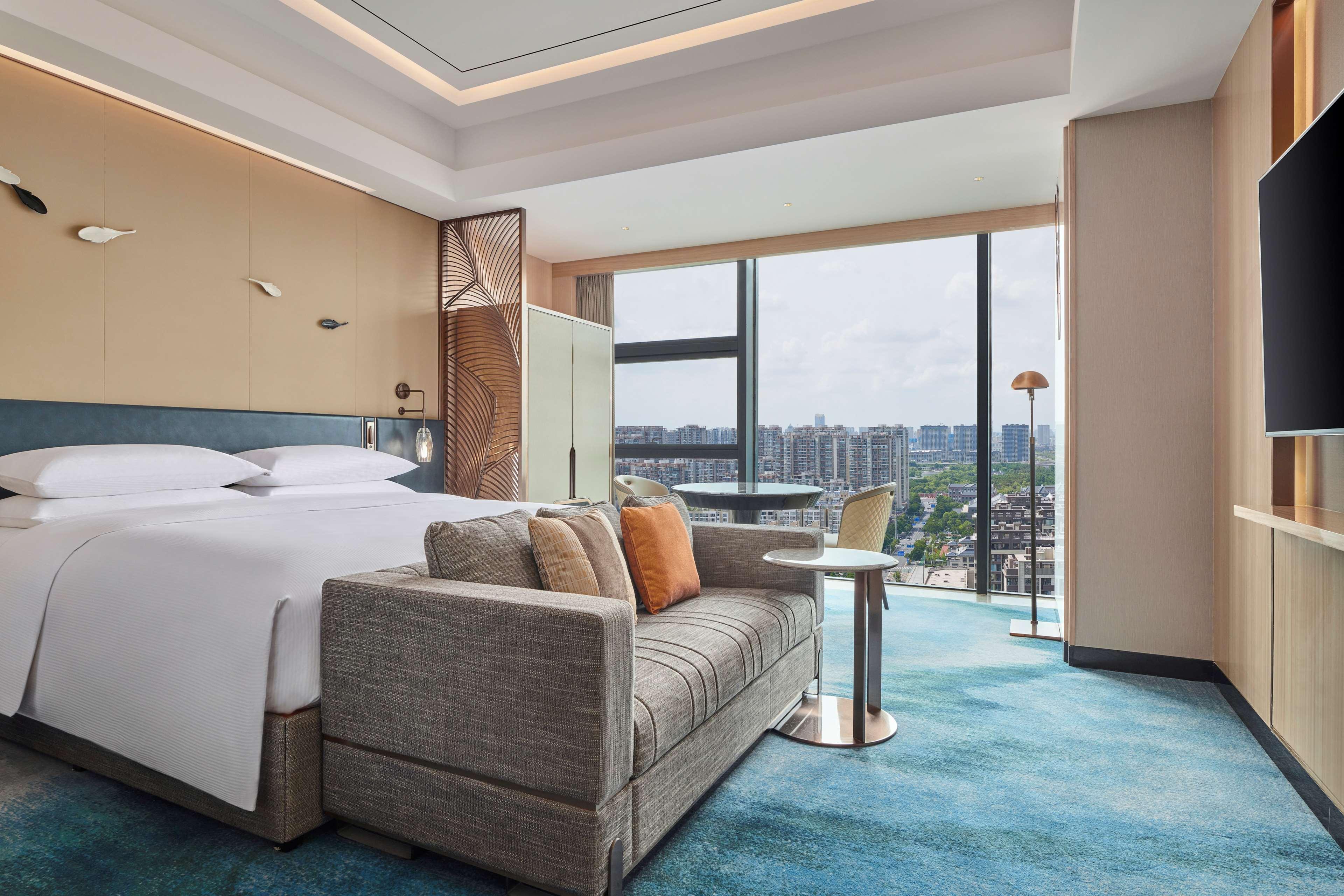 hilton yancheng