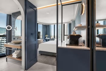 voco melbourne central