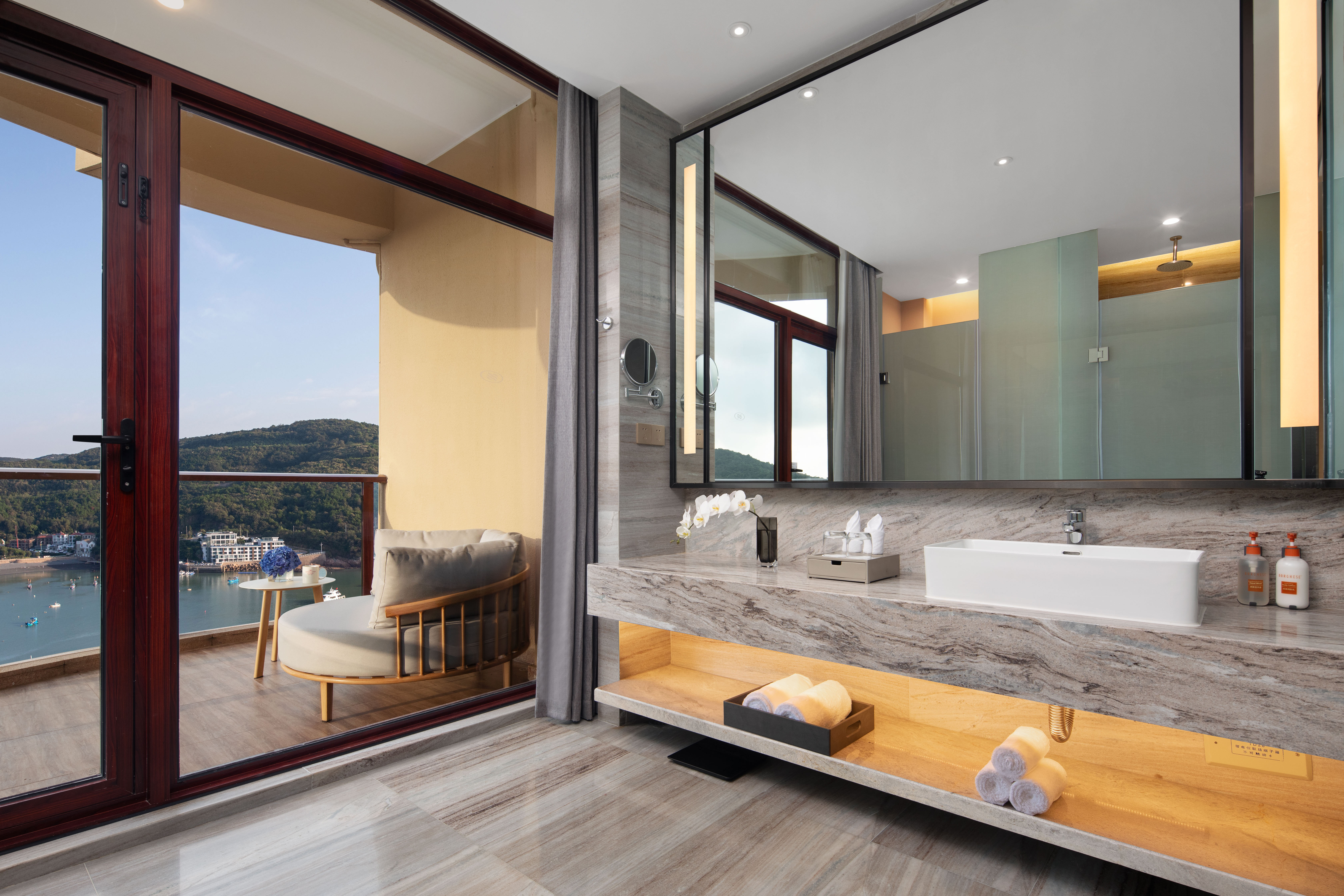 crowne plaza zhoushan seaview an ihg hotel