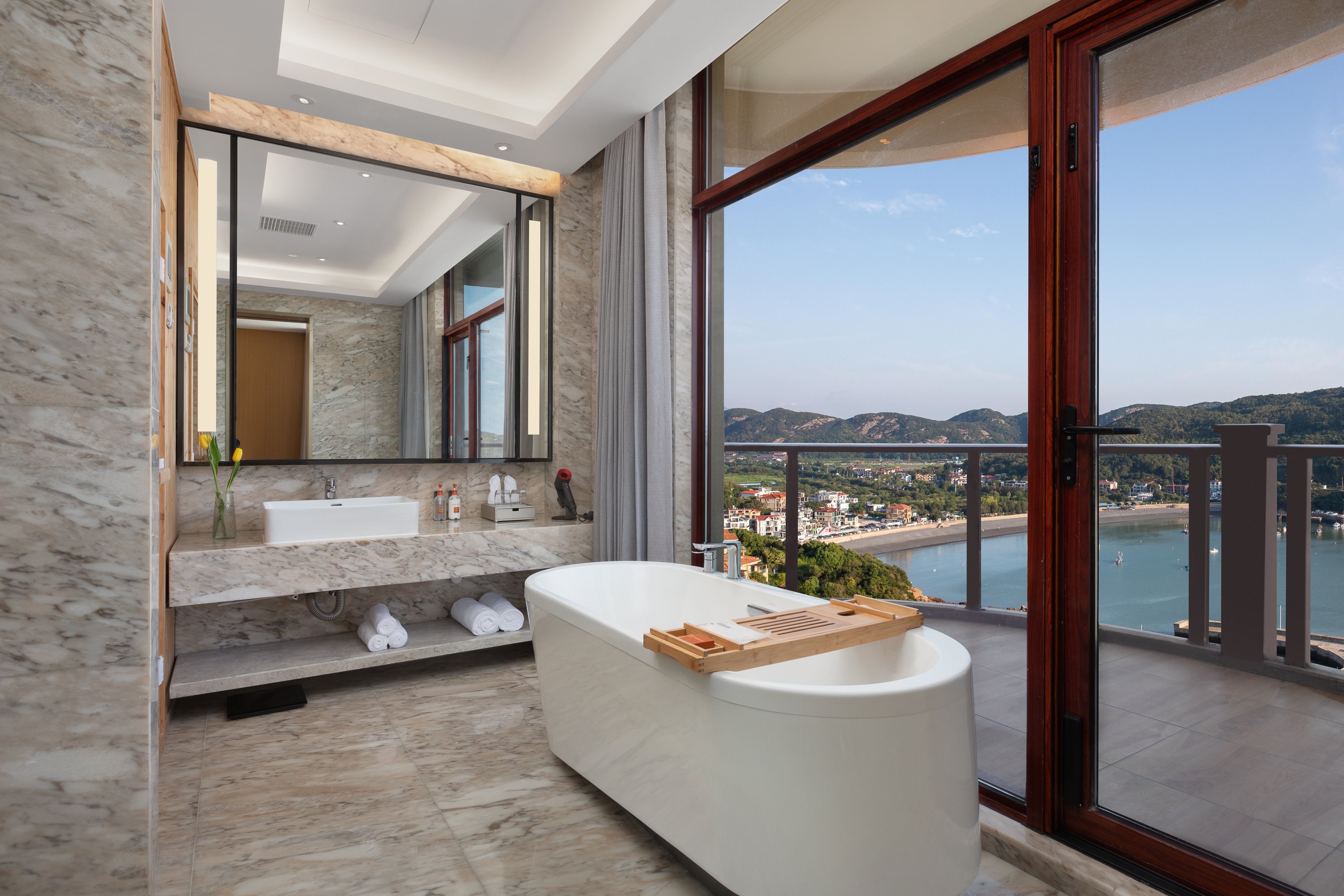 crowne plaza zhoushan seaview an ihg hotel
