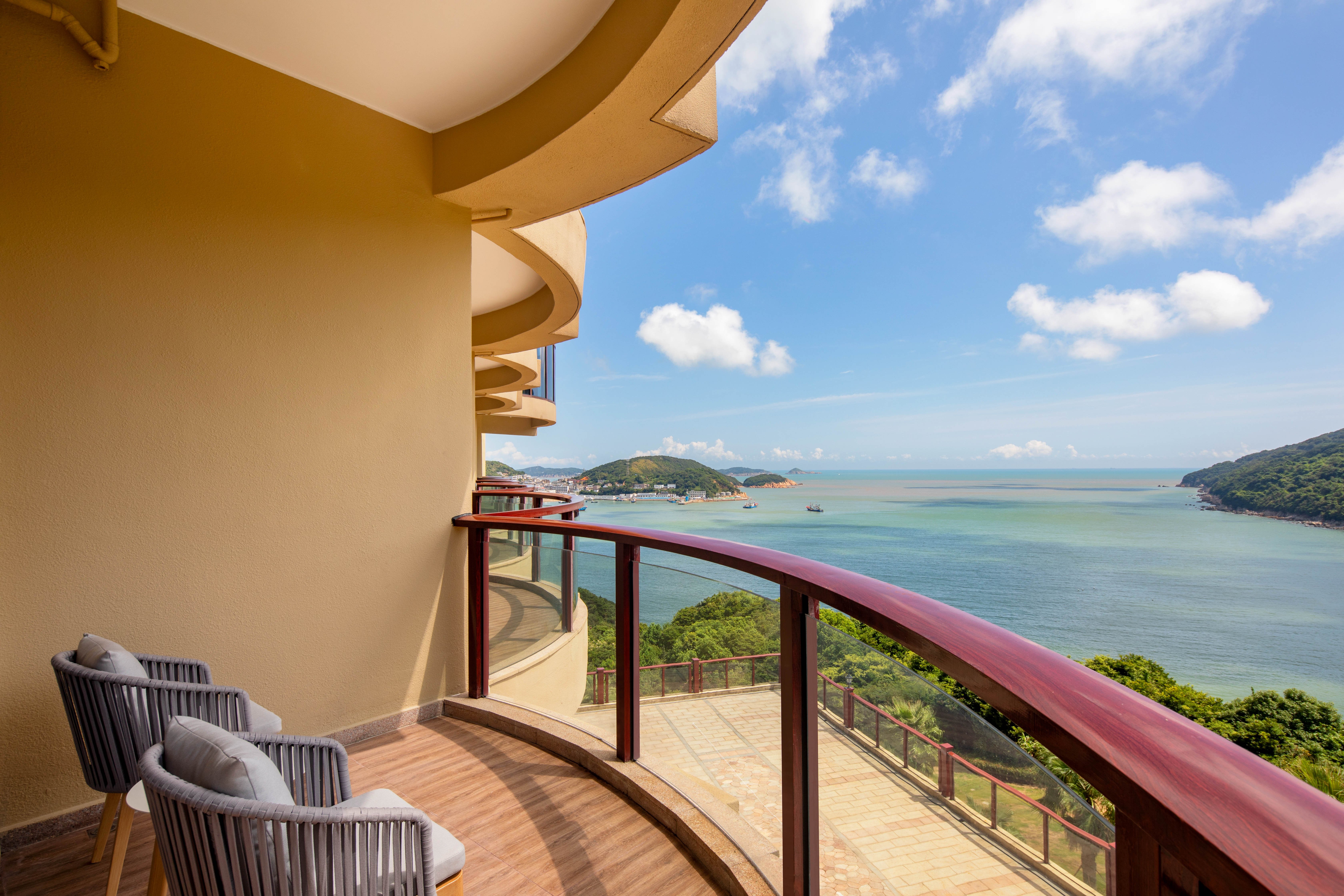 crowne plaza zhoushan seaview an ihg hotel