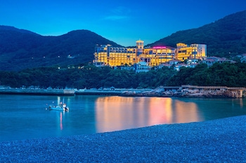 Crowne Plaza Zhoushan Seaview, An Ihg Hotel,,4 star