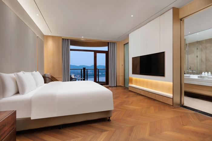 crowne plaza zhoushan seaview an ihg hotel