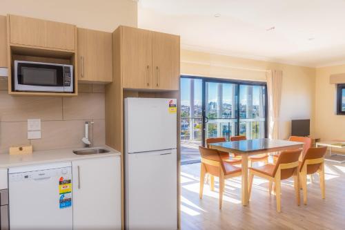 the windsor apartments and hotel brisbane