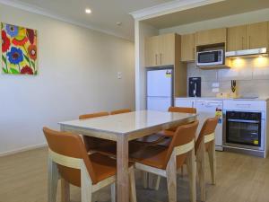 the windsor apartments and hotel brisbane