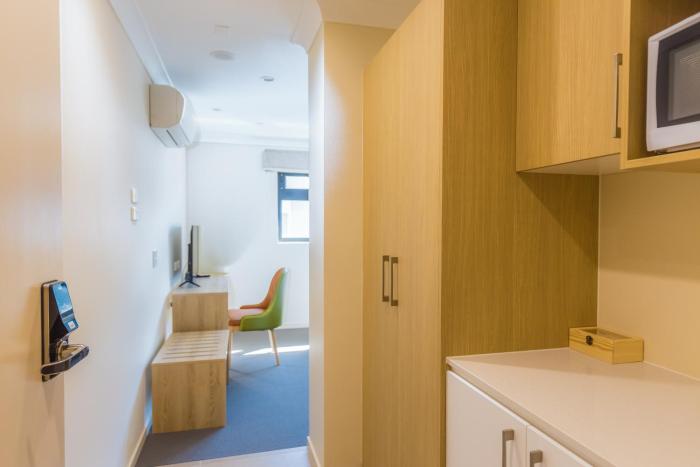 the windsor apartments and hotel brisbane