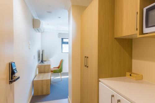 the windsor apartments and hotel brisbane
